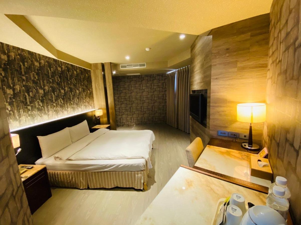 Dlinn Hotel Taichung Exterior photo