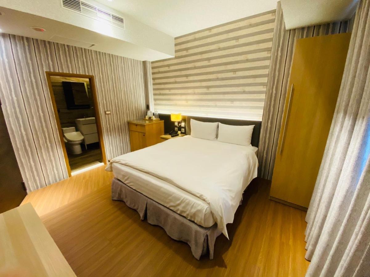 Dlinn Hotel Taichung Exterior photo