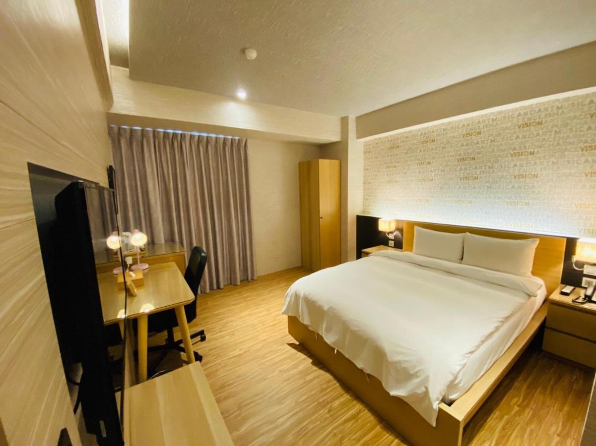 Dlinn Hotel Taichung Exterior photo