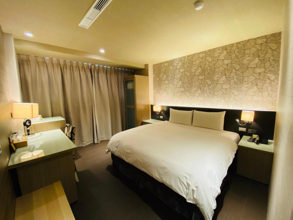 Dlinn Hotel Taichung Exterior photo