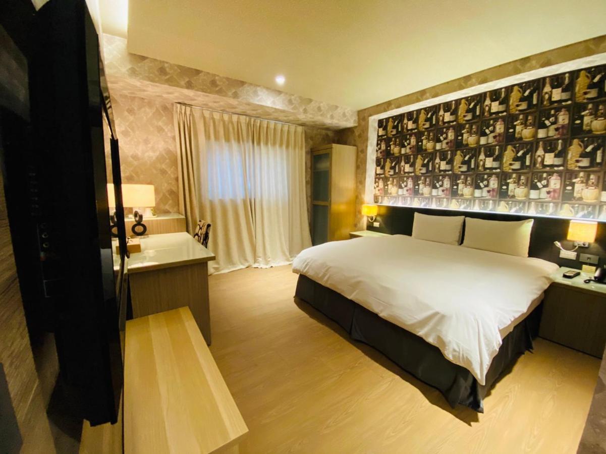 Dlinn Hotel Taichung Exterior photo