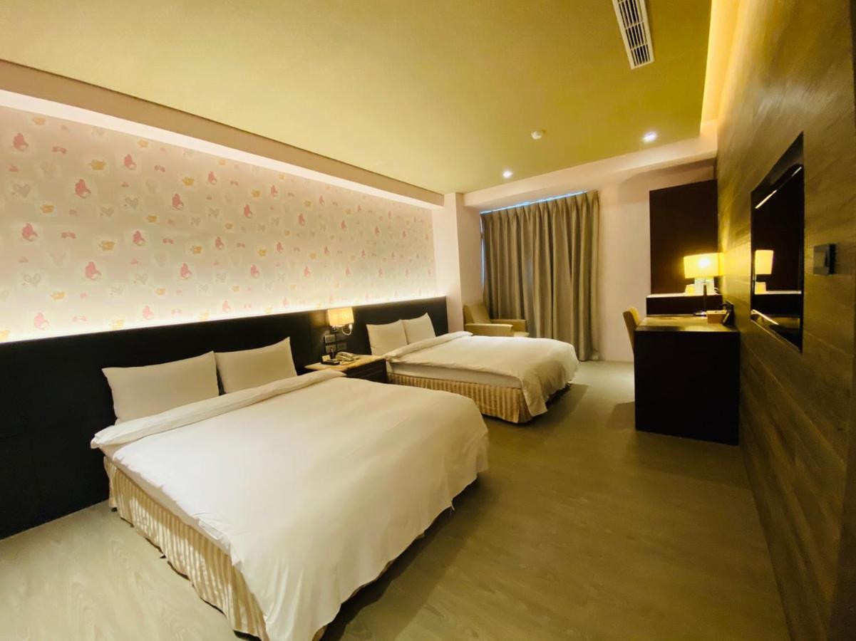 Dlinn Hotel Taichung Exterior photo